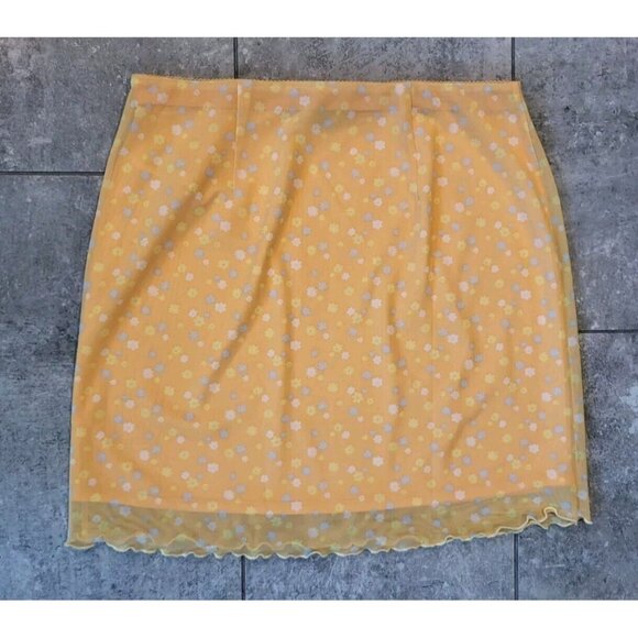 Yellow Floral Mesh Lined Pull On Mini Skirt Forever 21 Sz OX/XL Feminine - Picture 4 of 6